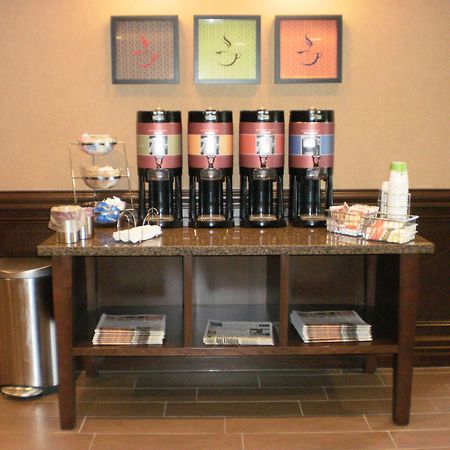 Hampton Inn By Hilton North Bay Restaurant photo