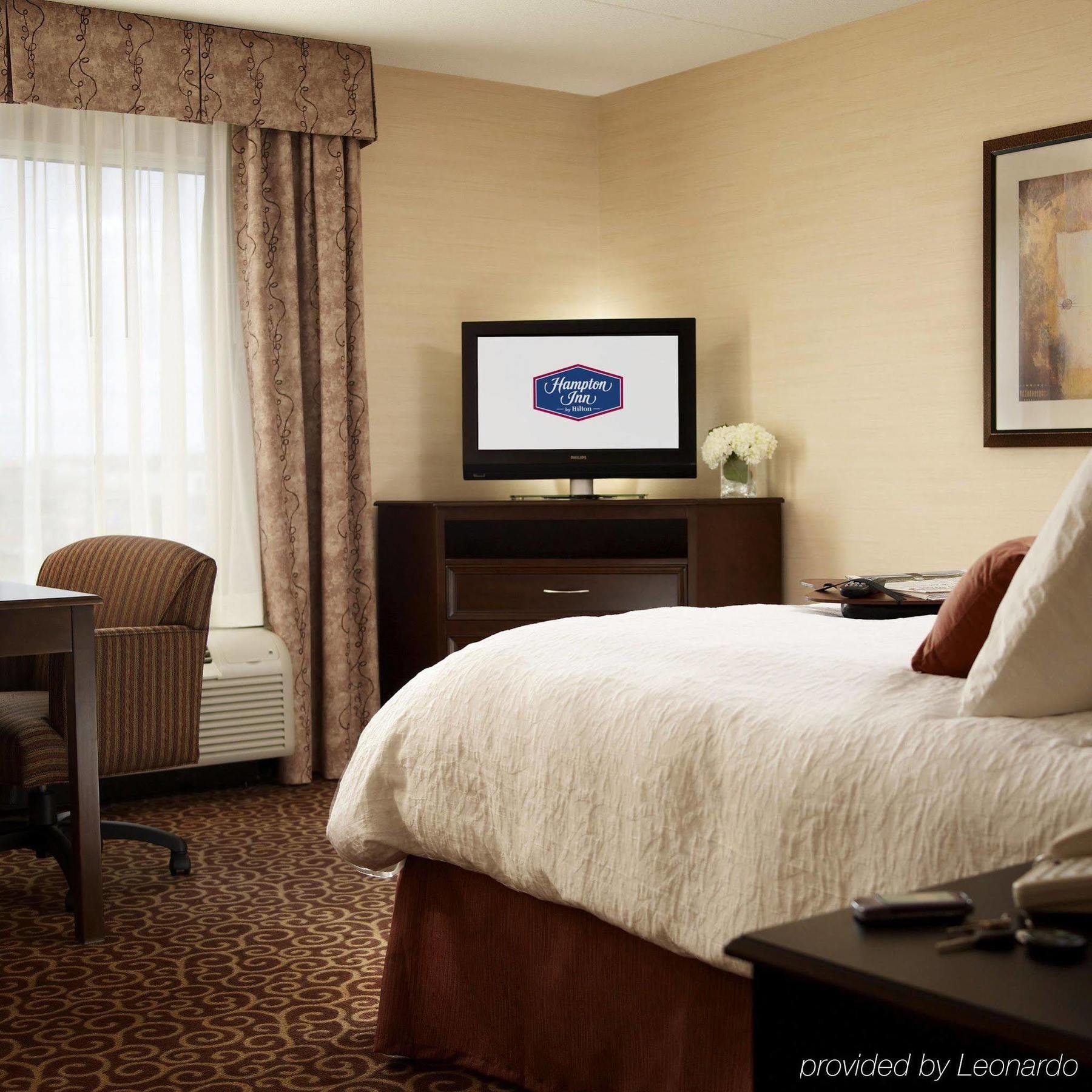 Hampton Inn By Hilton North Bay Chambre photo